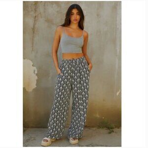 Wide Leg Elastic Waist Full Length Casual Pants Geometric Print Size Large Flowy